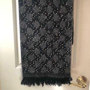 Black/grey/pink scarf🧣